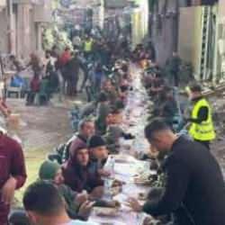 Gazze'de yıkım ve enkaz arasında ilk iftar