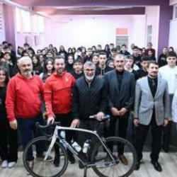 Konya Büyükşehir öğrencileri bisikletin efsaneleriyle buluşturuyor
