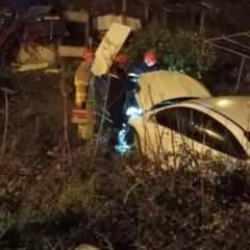 Karadeniz Ereğli'de otomobil dereye u&ccedil;tu