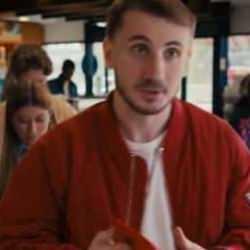 Kerem Aktürkoğlu reklamda oynadı! Bu kez oyunculuğu ile gündem oldu