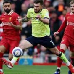 Liverpool ikinci yarıda geri döndü! Salah tarihe geçti