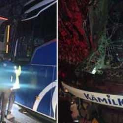 Mersin'de can pazarı! Yolcu otob&uuml;s&uuml;, TIR'a &ccedil;arptı