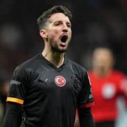 Mertens'ten flaş karar! Okan Buruk'tan gelecek sezon i&ccedil;in b&uuml;y&uuml;k s&uuml;rpriz!
