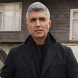 &Uuml;nl&uuml; sanat&ccedil;ı &Ouml;zcan Deniz ifade verdi