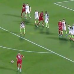 Ziyech frikikten avladı! Sosyal medyada gündem olan gol