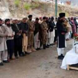 Pakistan'daki tren saldırısında ölü sayısı 31'e çıktı