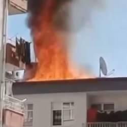 9 katlı binada çatı yangını