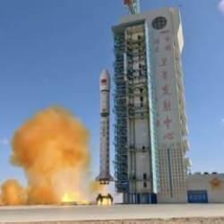 Çin uzaya iki yeni uydu daha yerleştirdi