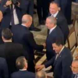 Erdoğan ile ayaküstü tokalaşan Sırrı Süreyya Önder, ne konuştuklarını anlattı