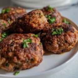 Köfteniz kuru ve sert olmasın: Yumuşacık köfteler için 1 su bardağı ekleyin!