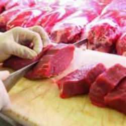 Stok&ccedil;u kotaya karşı form&uuml;l buldu: Ucuz eti sırayla g&ouml;t&uuml;rd&uuml;ler!