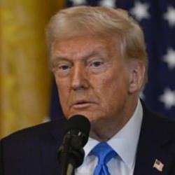 Trump'tan AB'den ithal edilen alkollü ürünlere yüzde 200 gümrük vergisi uygulama mesajı...