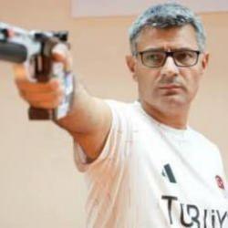 Yusuf Dikeç'ten gümüş madalya!