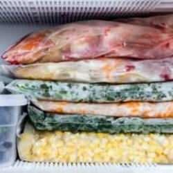 Donmuş gıdayı oda sıcaklığında ya da kalorifer üzerinde çözdürenler dikkat!