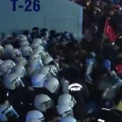 Sözcü TV'den skandal yayın: Polise saldırıyı at yarışı anlatır gibi anlattı...