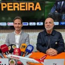 Süper Lig ekibi yeni hocasını duyurdu: Tanıdık bir isimle anlaştılar