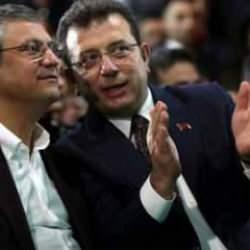 Timsahlar ağlaşırken dayanışırlar&hellip;