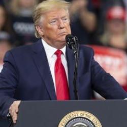 Trump tehdit etmişti! Savaş mesajı: ABD u&ccedil;ak gemisi g&ouml;nderiyor