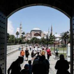 Türkiye'ye gelen yabancı turist şubatta yüzde 5,3 azaldı