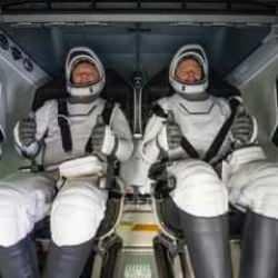 Uzayda mahsur kalan astronotlar için Trump'tan ilginç teklif!