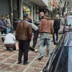 Yer: İstanbul! Kaldırımda y&uuml;r&uuml;rken dehşeti yaşadı, ağır yaralandı