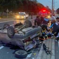 Aydın’da takla atan Tofaş hurdaya döndü: 3 yaralı