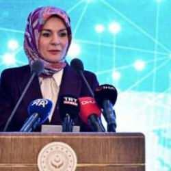 Bakan G&ouml;ktaş: Doğum yardımı başvuruları bayramdan sonra başlıyor