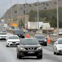 Bayramda yola &ccedil;ıkacaklar dikkat! Hareketlilik başladı: 43 ilin kesişim noktası...
