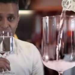 1 şişe su 10 bin liraya yakın! Zenginler servet akıtıyor, bunu tatmak için kapışıyor