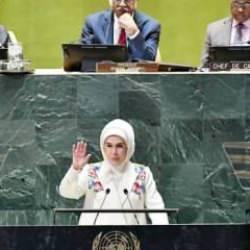 Emine Erdoğan: D&uuml;nya beşten b&uuml;y&uuml;kt&uuml;r adil bir d&uuml;nya m&uuml;mk&uuml;n!