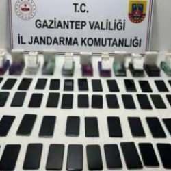 Gaziantep'te 2,7 milyon TL değerinde kaçak telefon ele geçirildi: 2 gözaltı