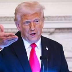 Trump'tan yeni gümrük vergisi açıklaması: Çin'e meydan okudu