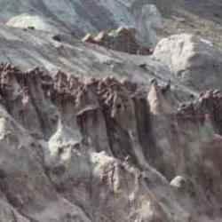 Erzurum'a giden g&ouml;rmeden d&ouml;nm&uuml;yor: Gizemi h&acirc;l&acirc; &ccedil;&ouml;z&uuml;lemedi!