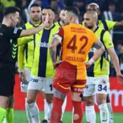 Fenerbahçe'nin derbilerde yüzü gülmüyor