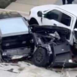 Kurşun geçirmez denilmişti... CyberTruck, kazada ortadan ikiye bölündü!