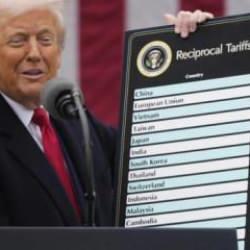 Trump'ın vergi hamlesi Türkiye'yi nasıl etkileyecek? Ticaret Bakanı Bolat'a sordum