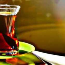 15 dakikada çayınızın sahte olup olmadığını öğrenin! Sarı veya kahverengiyse...