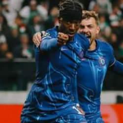 Chelsea yarı final kapısını araladı