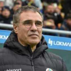 Ersun Yanal'ın anne acısı