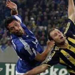 Gelsenkirchen yıldızlar geçidi! Fenerbahçeli eski yıldızlar yeniden sahaya çıkacak