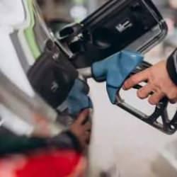 Son dakika: Motorinin ardından benzine de indirim geldi! Büyük indirim pompaya yansıdı...