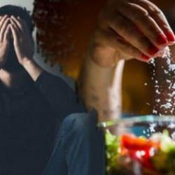Yemeklere tuz eklemek depresyon riskini artırıyor!