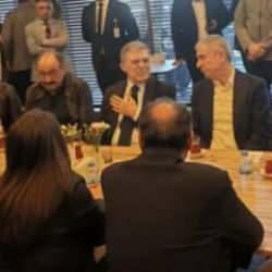 Abdullah Gül, Sırrı Süreyya Önder'in tedavi gördüğü hastaneyi ziyaret etti