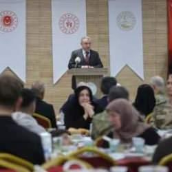 Bakan Bak'tan A Milli Kadın Tenis Takımı için tebrik mesajı