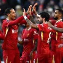 Düğüm çözüldü! Liverpool, yıldız oyuncuya resmi imzayı attırdı