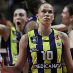 Fenerbahçe, Galatasaray'ı eleyerek finale yükseldi!