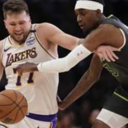 Luka Doncic ve Lebron James mağlubiyeti önleyemedi!