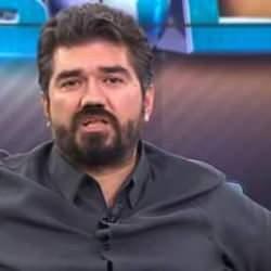 Rasim Ozan Kütahyalı kimdir? Eşi ve amcası kim? Rasim Ozan Kütahyalı'nın hayatı...