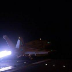 Son dakika: Peş peşe saldırıların ardından ABD savaş u&ccedil;akları &uuml;lkenin başkentini vurdu!