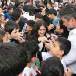 1. Lig ekibine yoğun ilgi: 2 saat boyunca hareket edemediler, izdiham çıktı